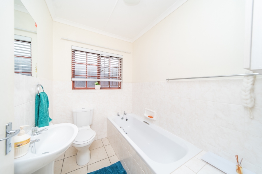 2 Bedroom Property for Sale in Gonubie Eastern Cape